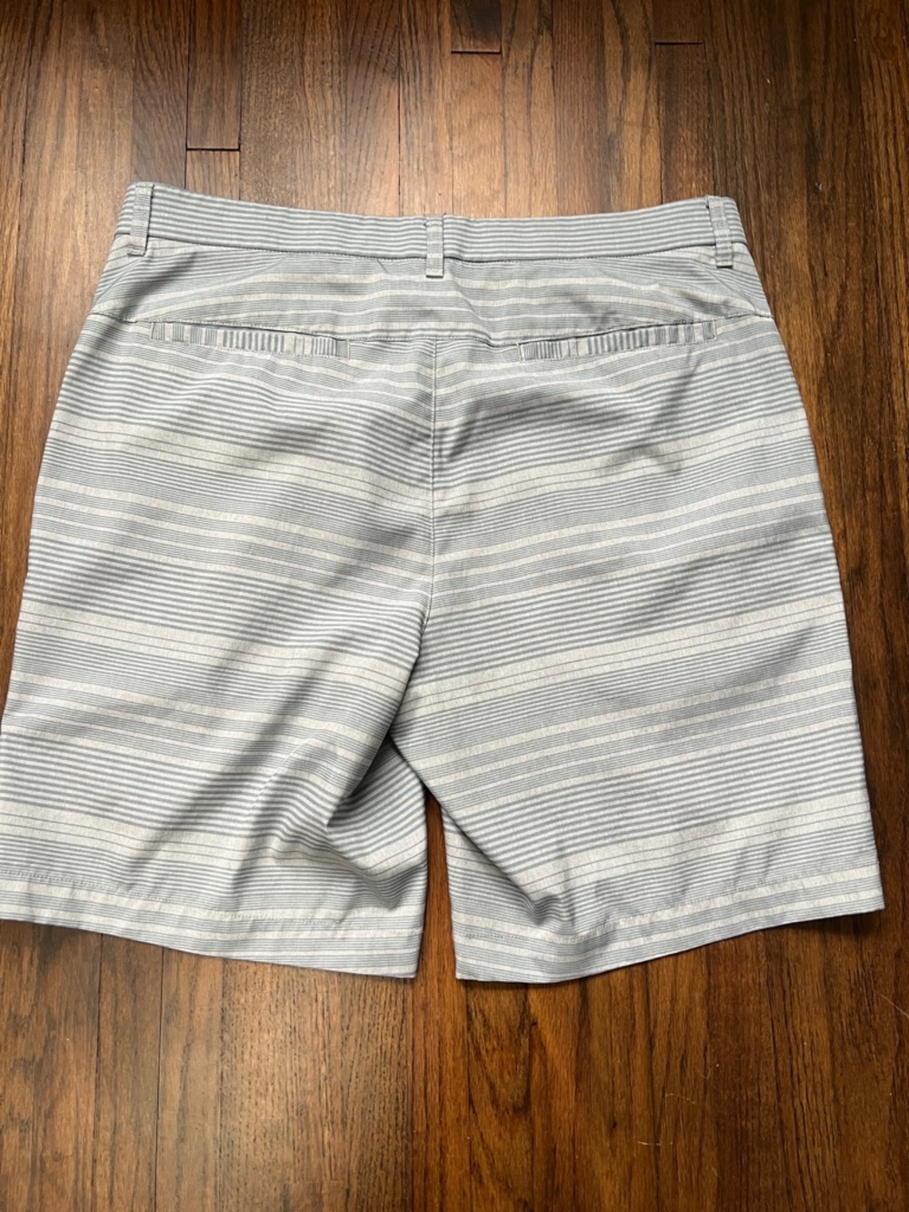 Men’s PGA Tour Golf Shorts 2 Pair Bundle Size 34 - Picture 6 of 15